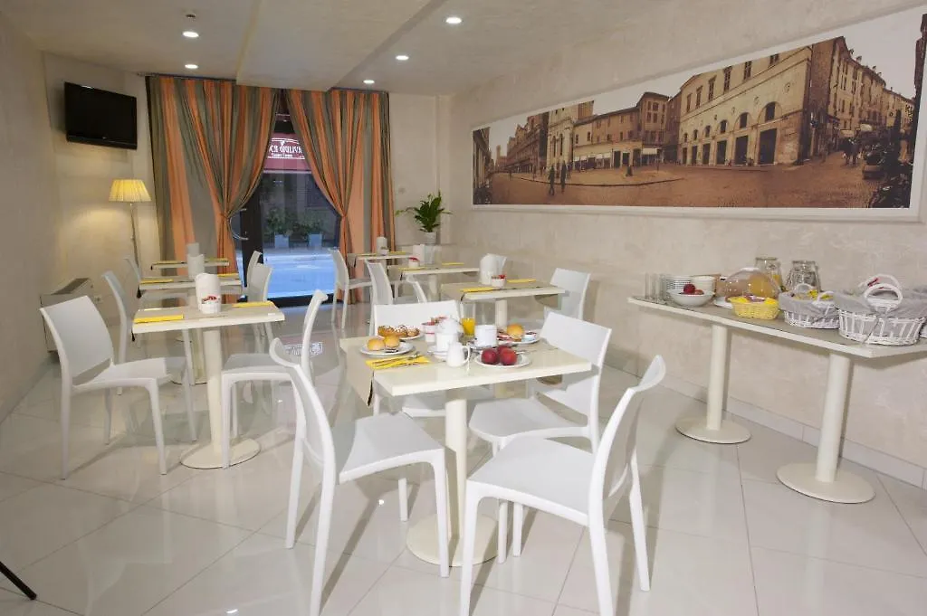 Hotel Santo Stefano Ferrara