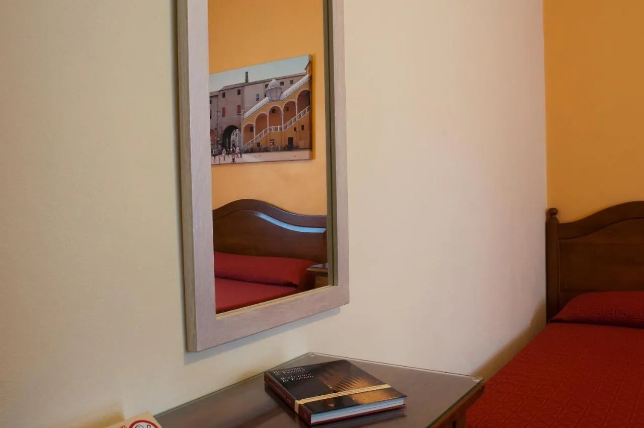 Hotel Santo Stefano Ferrara