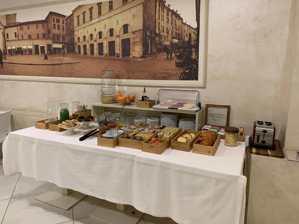 Hotel Santo Stefano Ferrara
